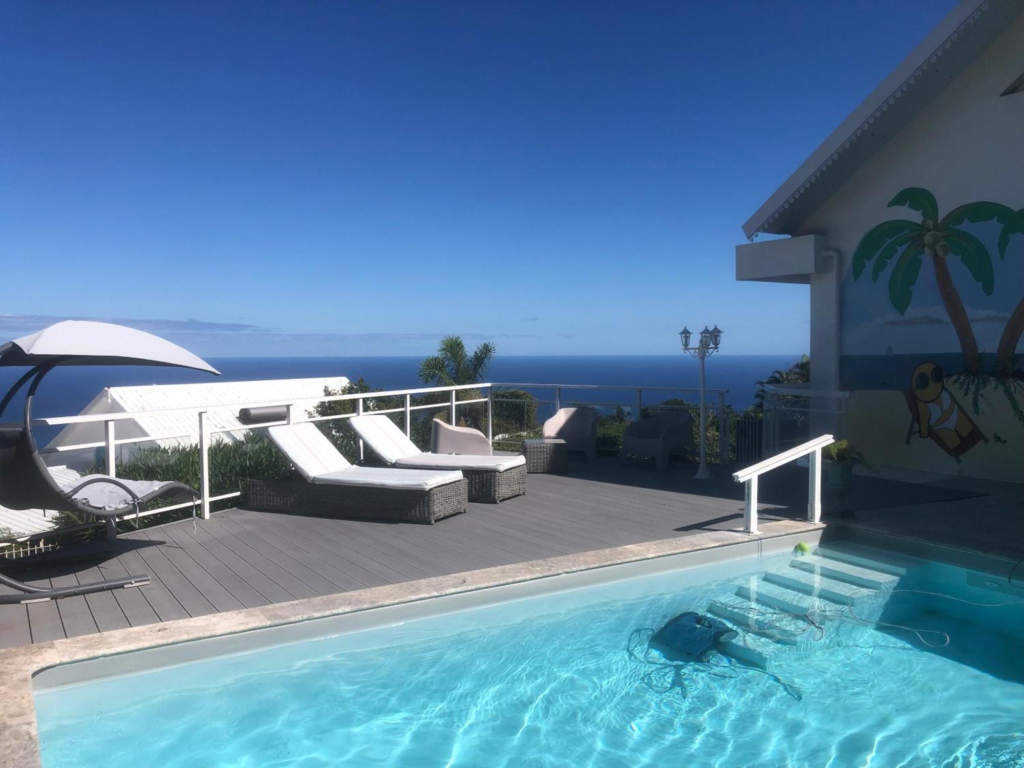 St Leu -Villa d'artiste, superbe vue mer, piscine chauffée Saint-Leu Exterior foto
